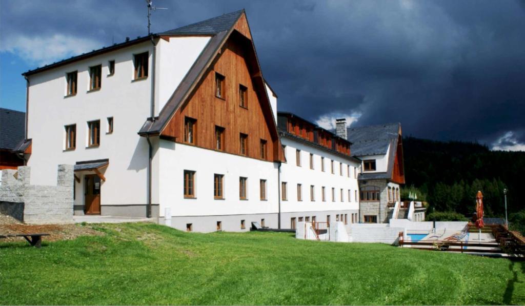 Horský Hotel Kopřivná Mala Moravka Exterior foto